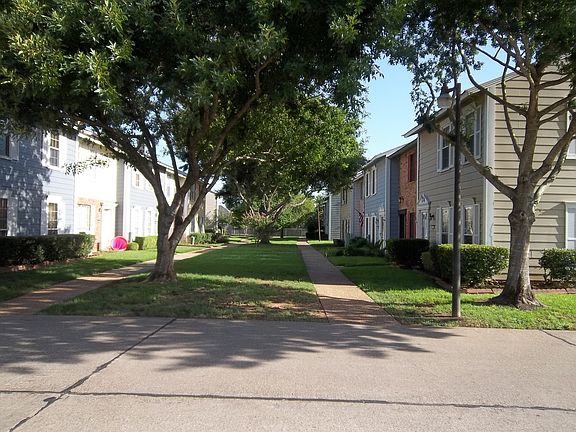 2nd image of 10301 Loma Vista Dr