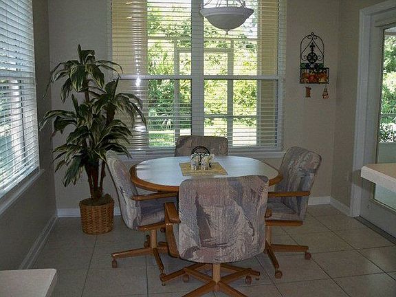 3rd image of 22 Shinnecock Dr