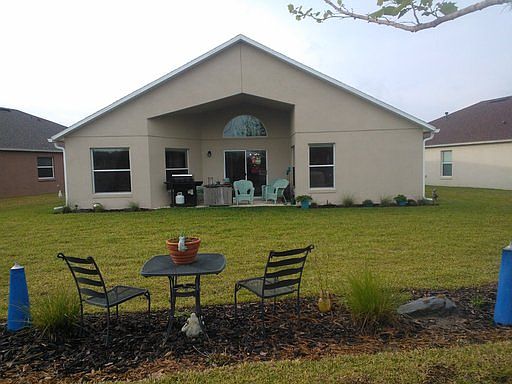 2nd image of 122 Gladesdown Ct