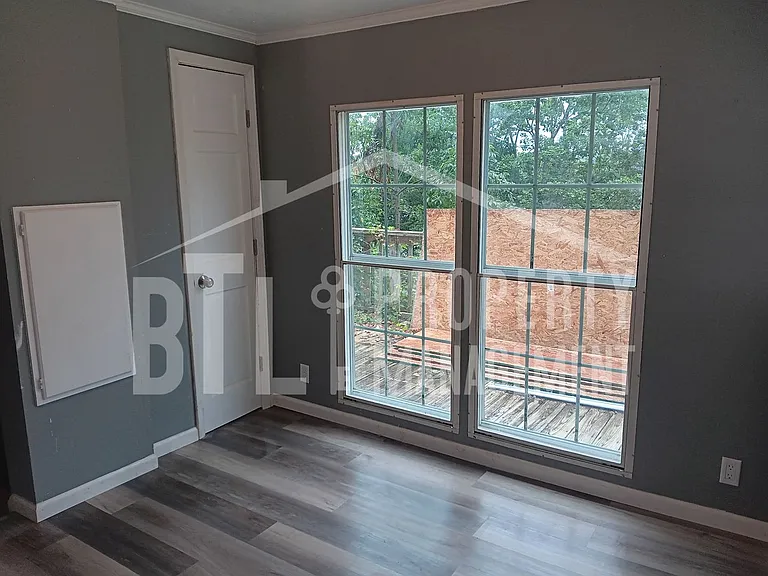 222 Meadow Hills Ln — Photo 1