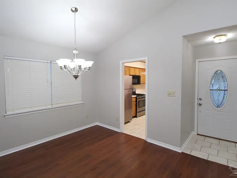 8154 Treetop Ln — Photo 3