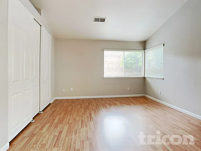 1436 Northwood Dr — Photo 7
