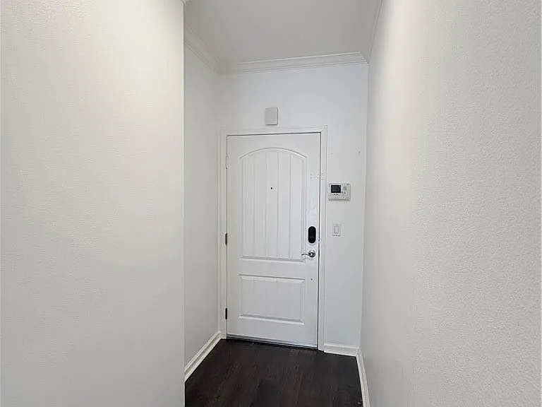 3401 S Bentley Ave #203 — Photo 28