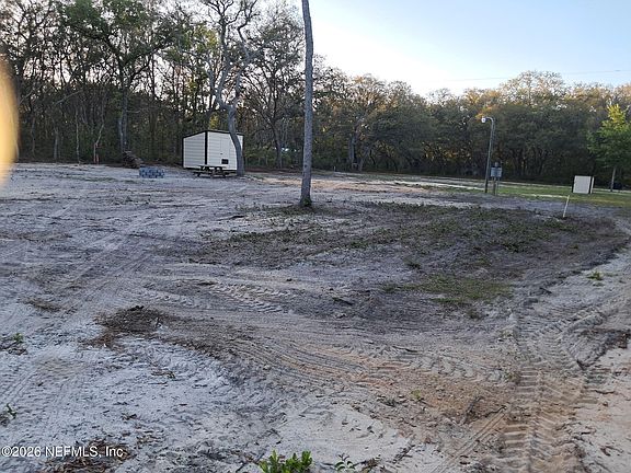 2nd image of 415 PINE TREE Drive
