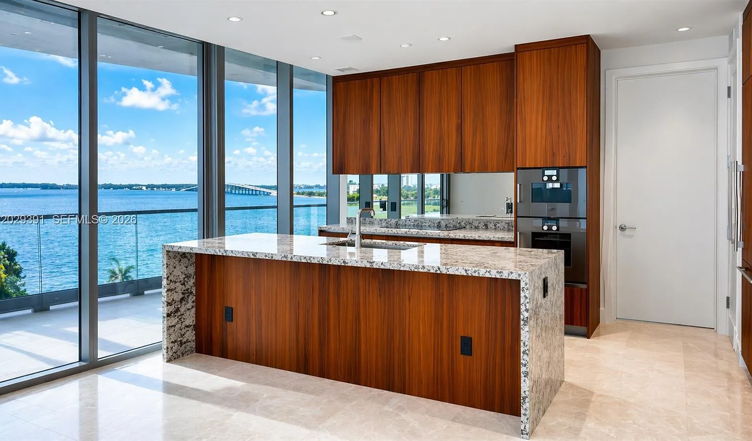 2 bed, 2.0 bath, $9,150 — Photo 4