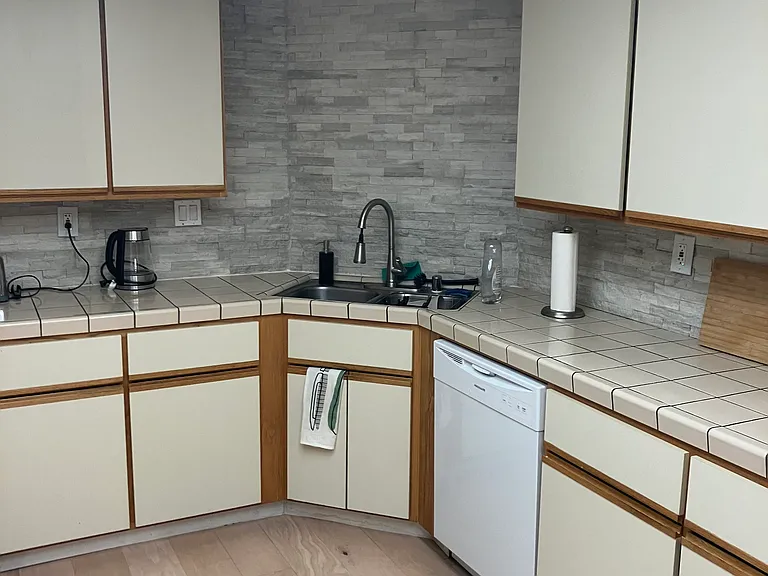 840 Sea Spray Ln #208 — Photo 2
