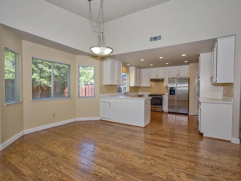 3800 Sheffield Cir — Photo 11