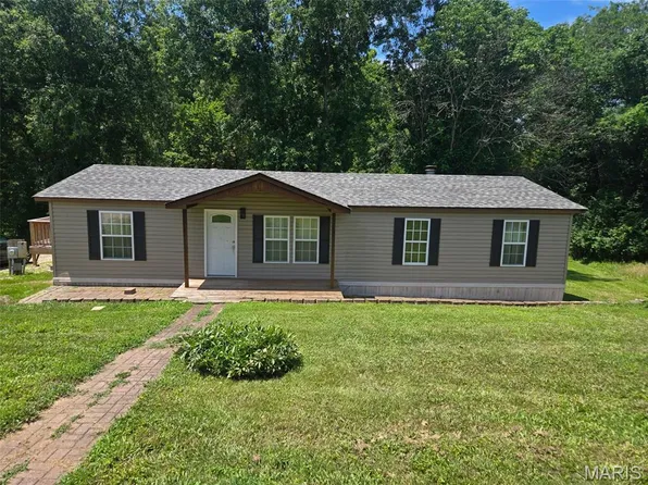 6495 Craig Dr, Cedar Hill, MO 63016