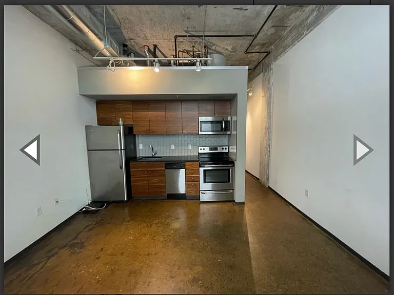 415 Oliver Hill Way — Photo 38