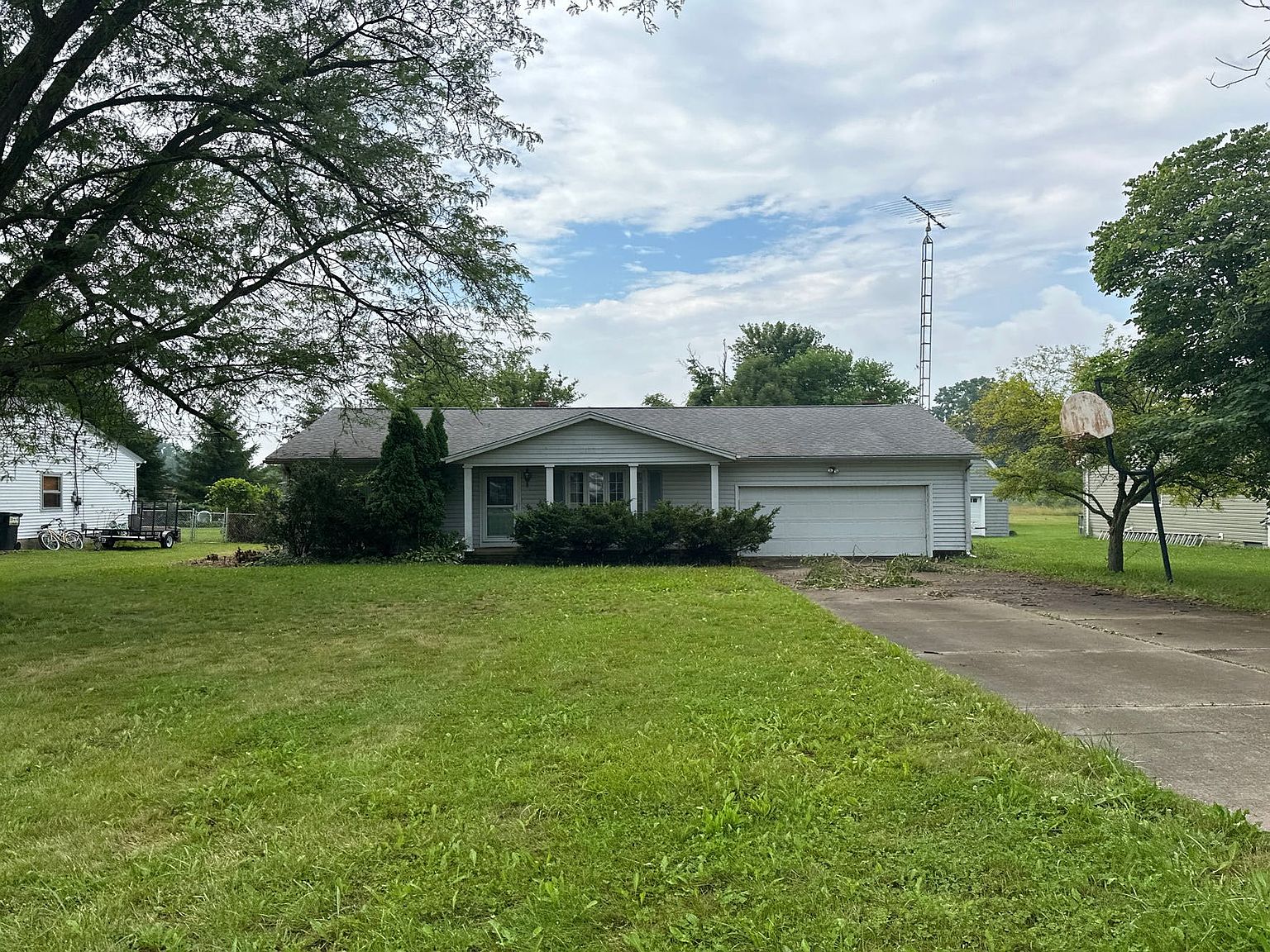 2530 W Strub Rd, Sandusky, OH 44870 | Zillow