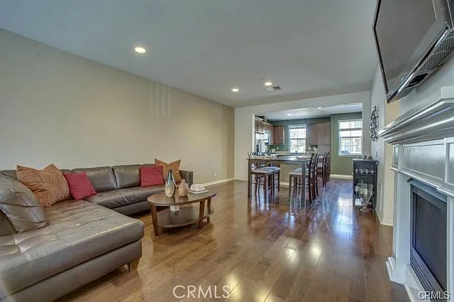 1422 Mayfield Way — Photo 3