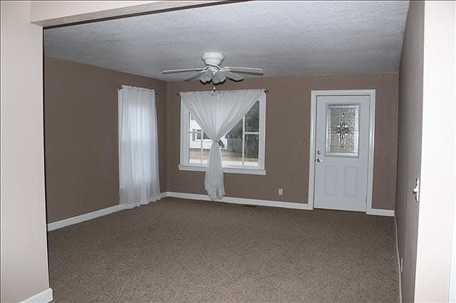 2nd image of 109 W Center St