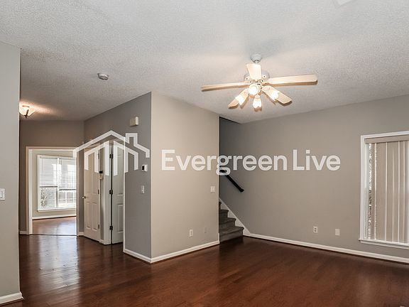 3rd image of 185 Argonne Dr