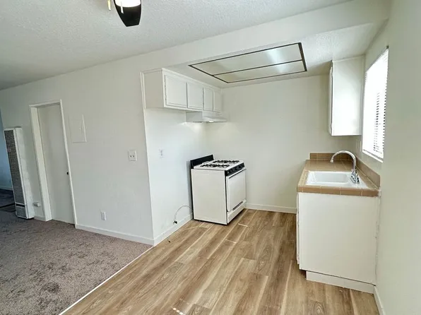 530 W 6th St, San Pedro, CA 90731