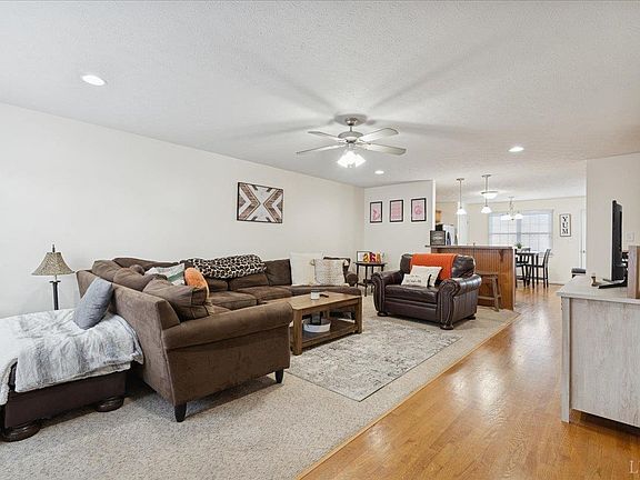 4th image of 213 Margate Dr