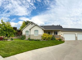 325 Via Venitio Dr, Pocatello, ID 83201