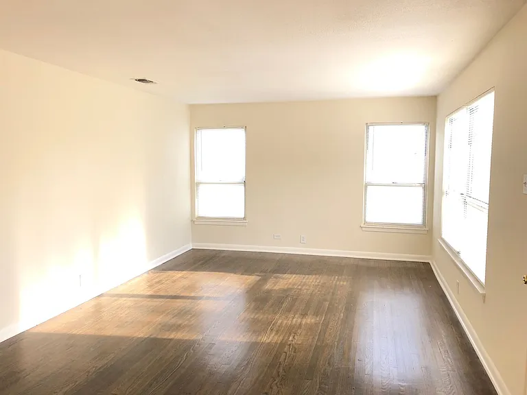 210 Laddie Pl — Photo 8