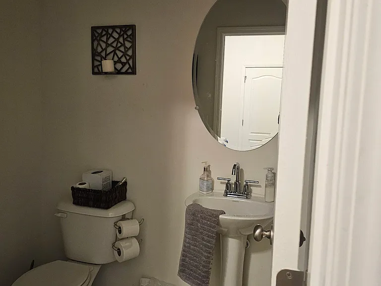 7823 Canterbury Ct — Photo 9