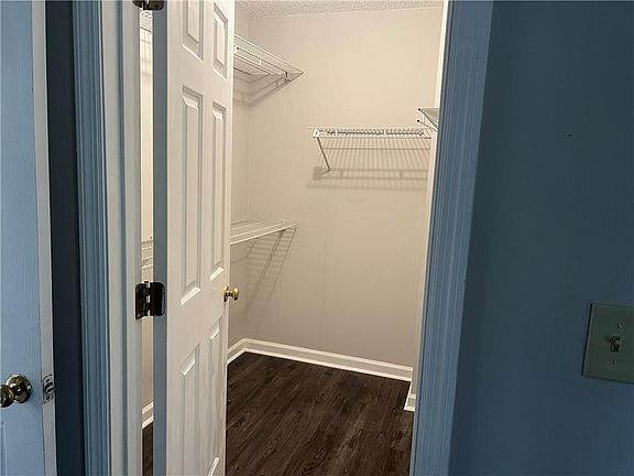 2nd image of 1116 Magnolia Way SE