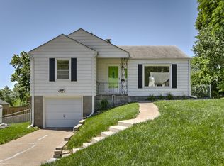 5517 Poppleton Ave, Omaha, NE 68106