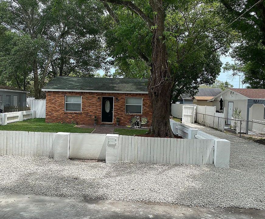 1st image of 8111 El Portal Dr