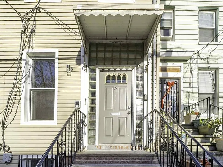 68 Lafayette St #1E — Photo 10