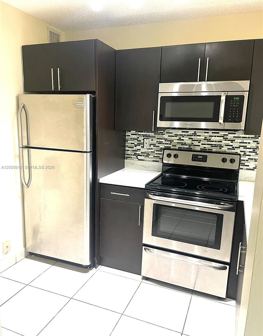 Parc Vista Condo — Photo 4