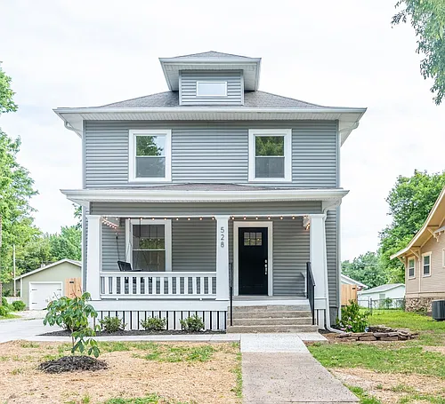 528 E Normal St Photo 1