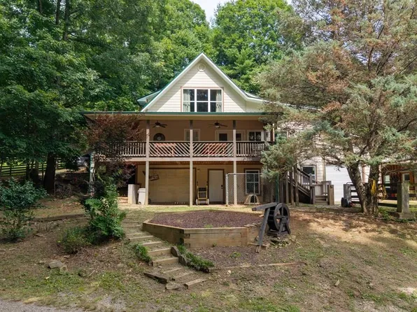 215 Dun Mill Creek Rd, Blue Ridge, GA 30513
