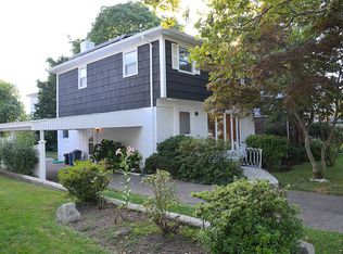 5710 Hewlett St, Little Neck, NY 11362