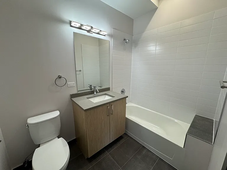 2406 W Armitage Ave #303 — Photo 7