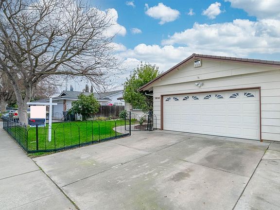 3rd image of 1416 Clovewood Ave