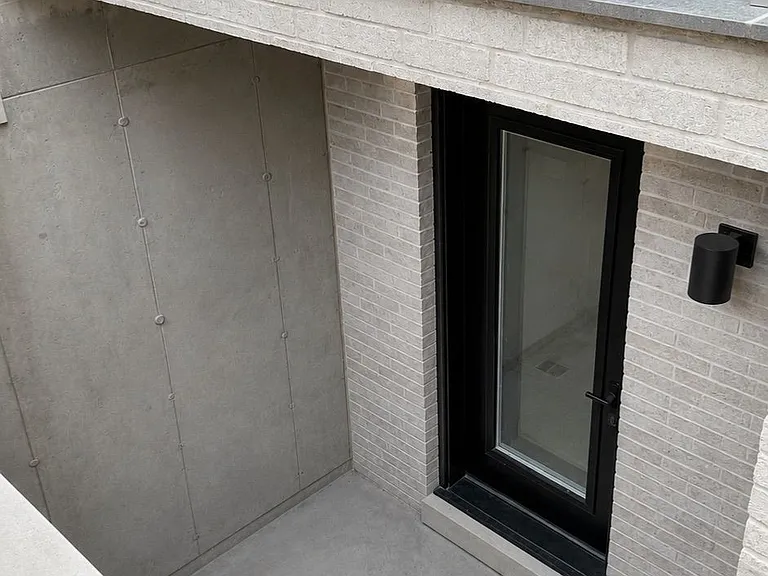 43 Elmwood Ave N #4 — Photo 3