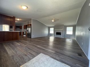 292 Carlson Dr, Midway Park, NC 28544