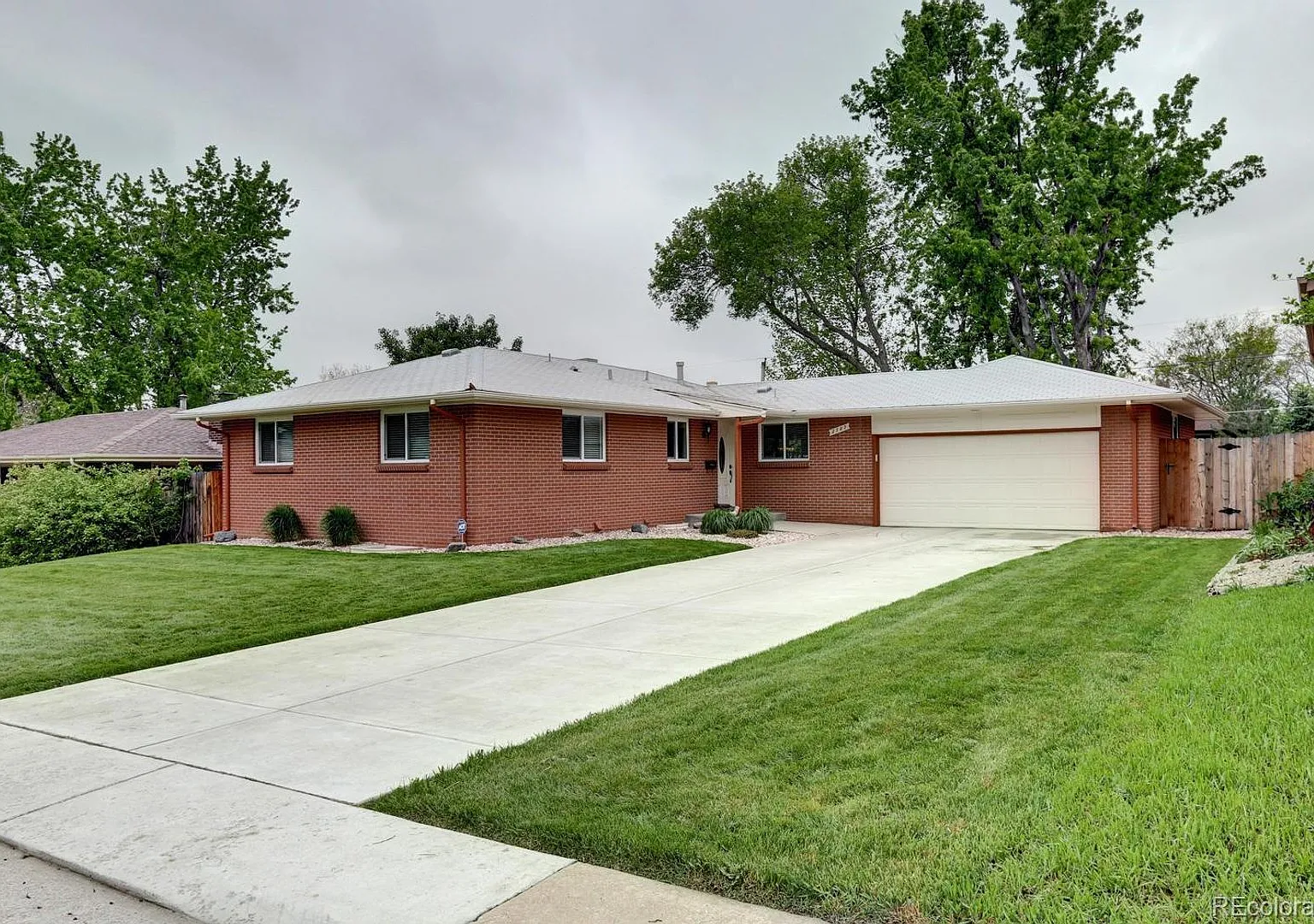 5bed 4bath updated Ranch in Bear Valley — Photo 1