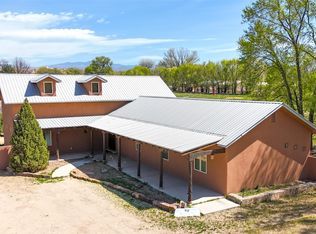 712 Sunset Dr, Espanola, NM 87532