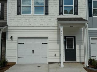 133 Village Green Dr, Adairsville, GA 30103