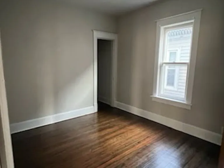 4707 10th Ave — Photo 3