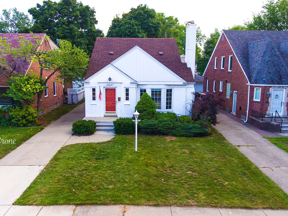1st image of 22717 Wellington St