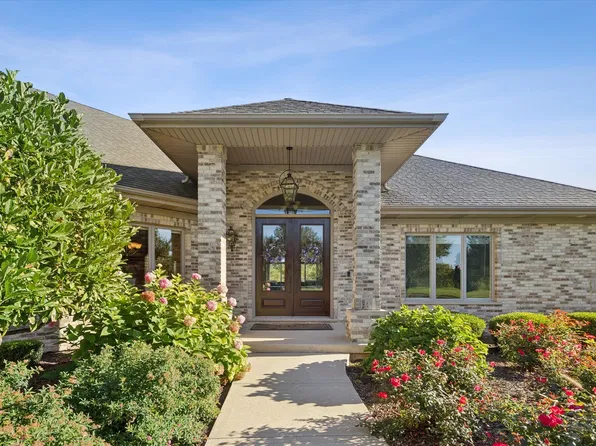 25860 W Prairie Hill Ln, Plainfield, IL 60585