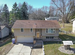 516 28th St NW, Rochester, MN 55901
