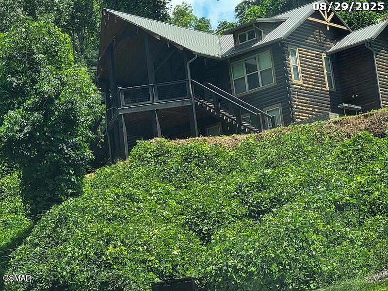 1st image of 716 Kelly St
