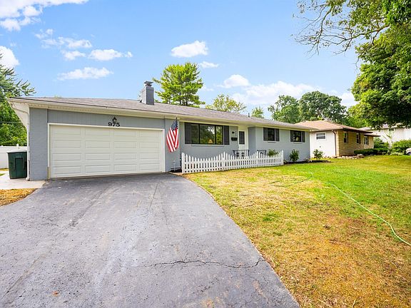 2nd image of 975 Norway Dr