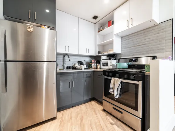 781 Washington Avenue image 1 of 29