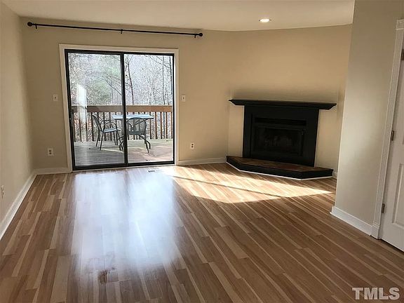 4th image of 316 Cedarwood Ln #A