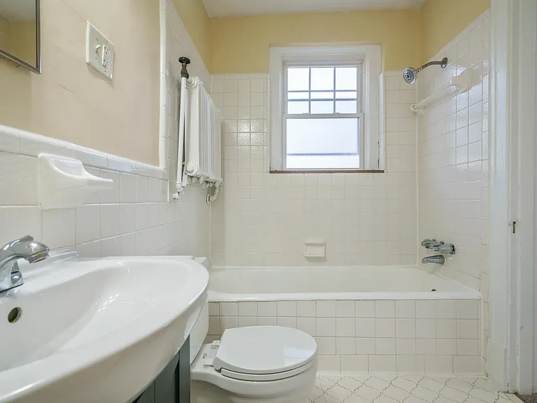 920 Audubon Pkwy #3 — Photo 4