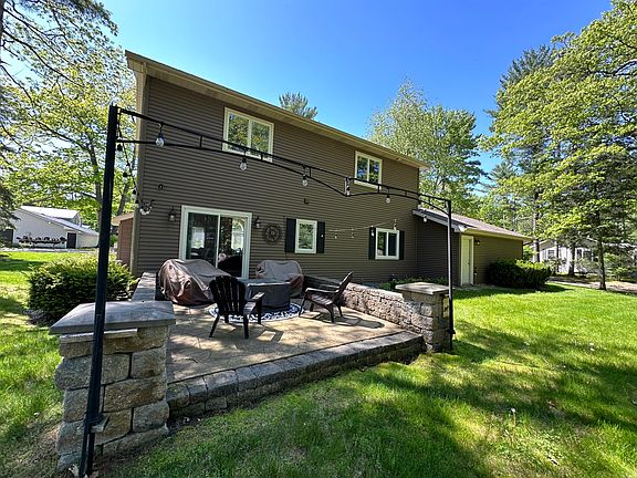 3rd image of 10444 W Higgins Lake Dr