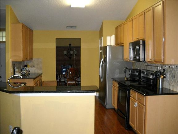 4th image of 148 Pacific Ave
