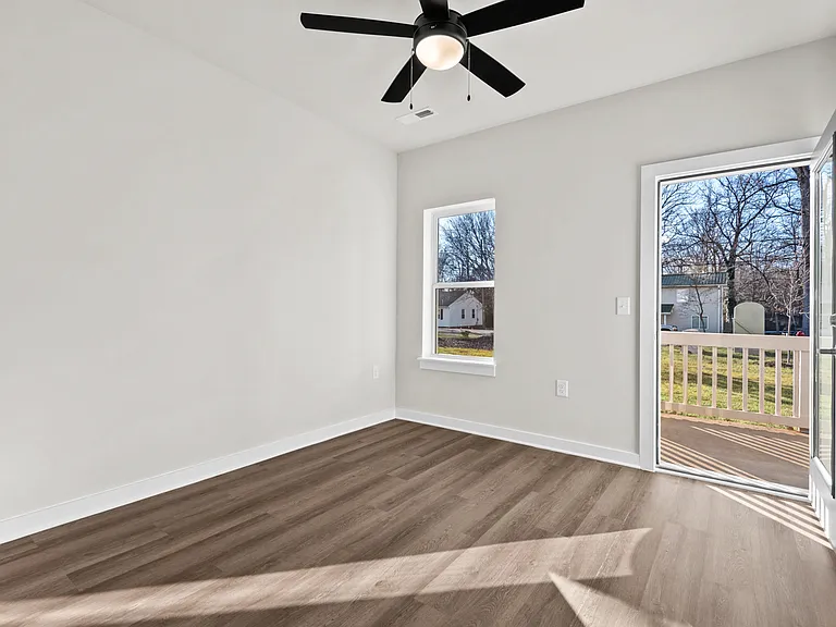 225 S 11th St #105 — Photo 15