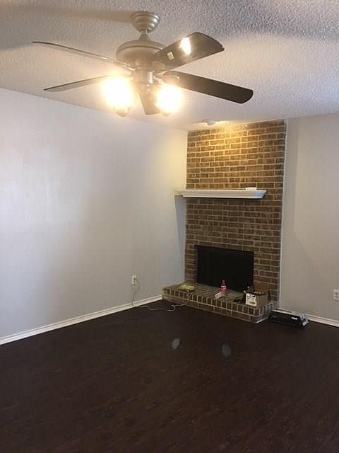 1st image of 215 Cambridge Dr